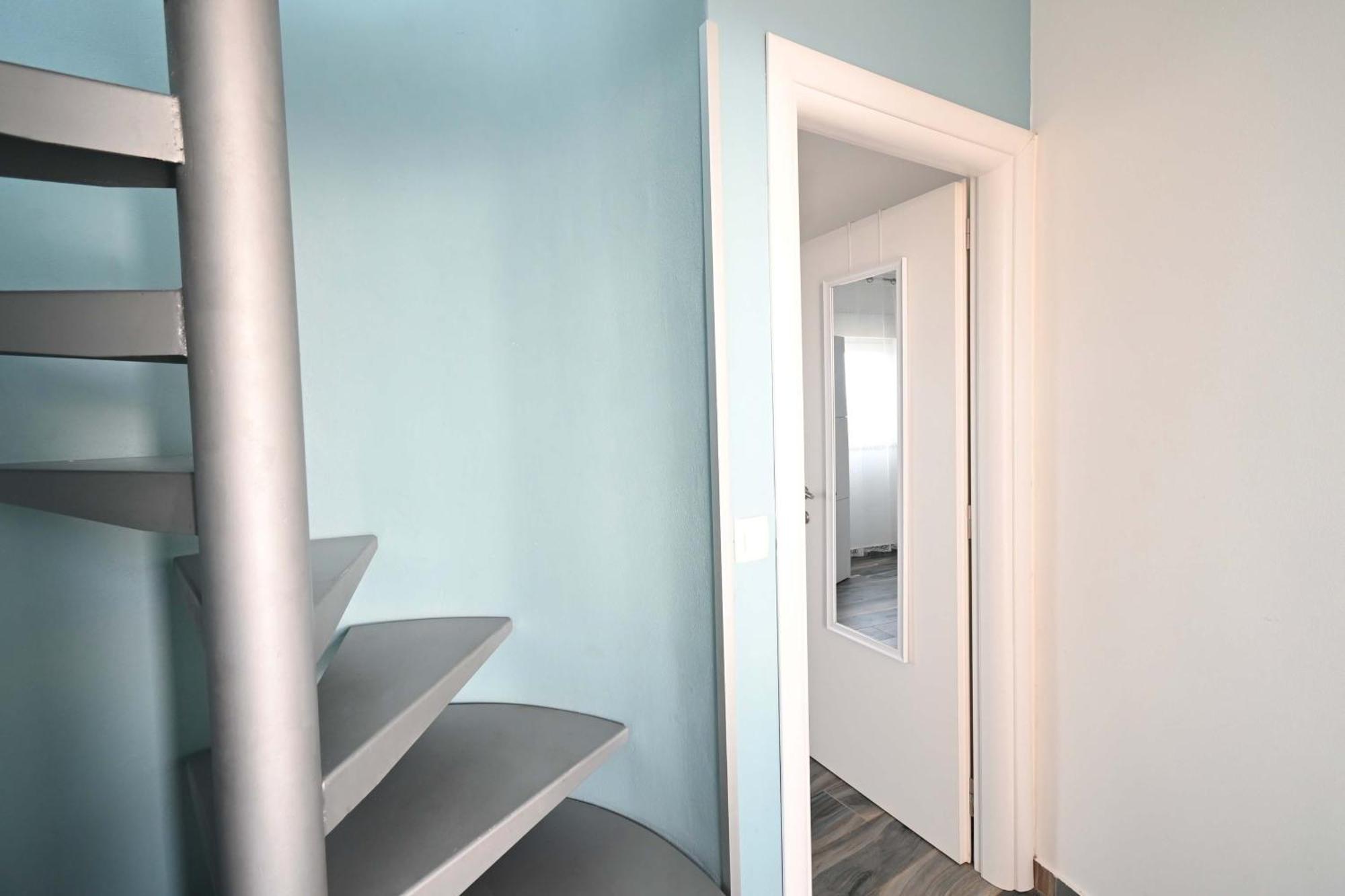Silos Apartment *