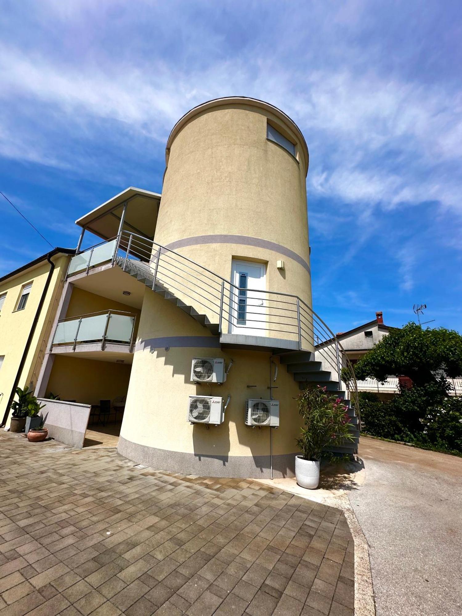 Silos Apartment Dajla